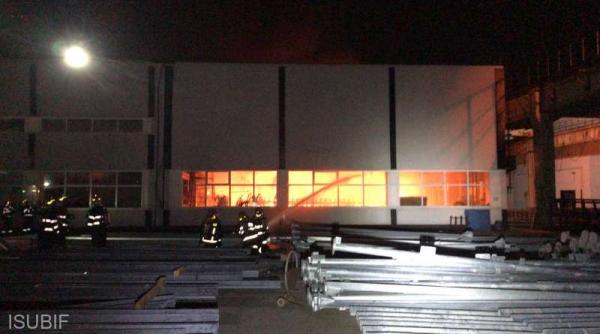 incendiu la fabrica de electromontaj din sectorul 3