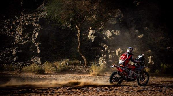 moto toby price a castigat etapa a cincea a raliului dakar 2020 romanul emanuel gyenes s a clasat pe locul 43