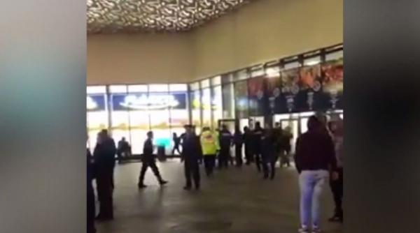 valcea amenintarea cu bomba nu s a confirmat politistii continua verificarile pentru identificarea apelantului