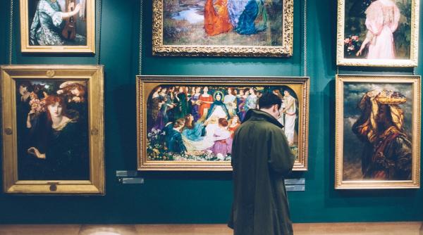 acces gratuit la expozitii si muzee