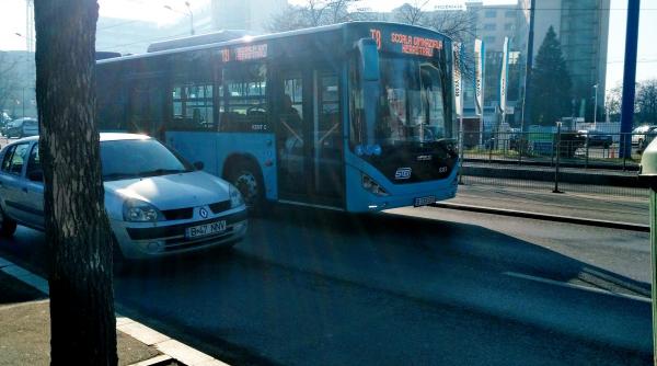 autobuzele scolare aproape goale