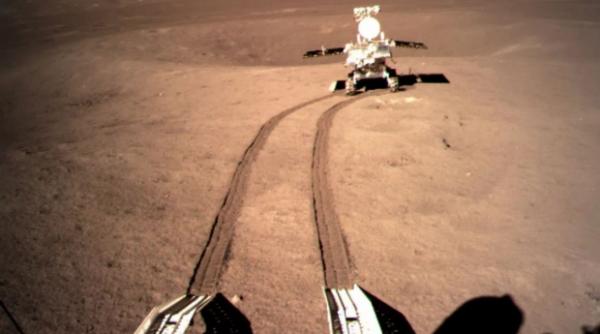 sonda chineza chang e 4 si a reluat activitatea pe partea nevazuta a lunii