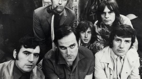 tragedie in lumea filmului un mare actor de comedie a murit la 77 de ani