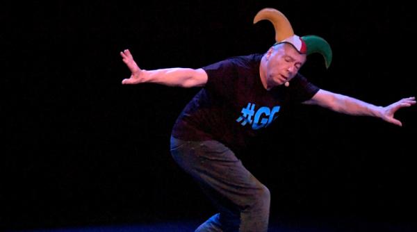 gigi caciuleanu omuldans o carte spectacol realizata de ludmila patlanjoglu lansata la bruxelles in cadrul festivalului europalia