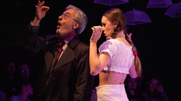 lo li ta a lo ve story la teatrul apropo