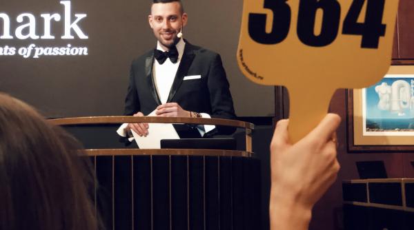 vanzari 100 la prima licitatie din an