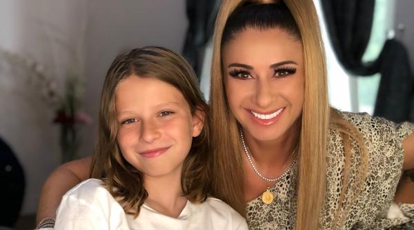 dezvaluire inedita duminica la prodanca si reghe pretul succesului de la antena stars sunt genul de om care face asta de 60 de ori pe an