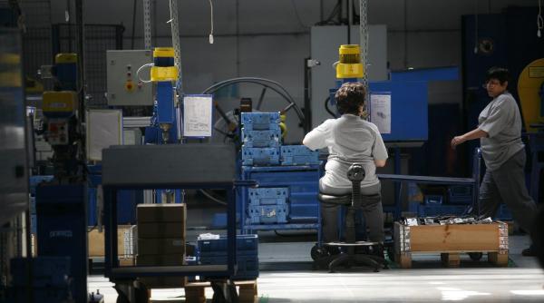 revolutia tehnologica bate la usa dar romania nu i deschide