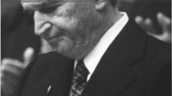 jurnalul iti ofera miercuri 12 februarie o carte provocatoare despre iubitul conducator vazut prin ochii nepotului sau nicolae ceausescu a fost unchiul meu de emil barbulescu