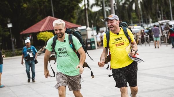 alex abagiu si prietenul lui radu despre situatiile limita din asia express avem nevoie de medicamente pentru astronauti