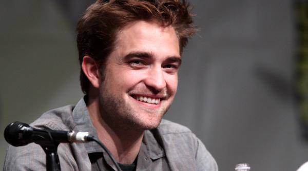 au aparut primele imagini cu robert pattinson ca batman