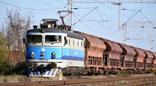 trafic feroviar oprit intre statiile farcasele si draganesti olt dupa ce un tren de marfa a deraiat