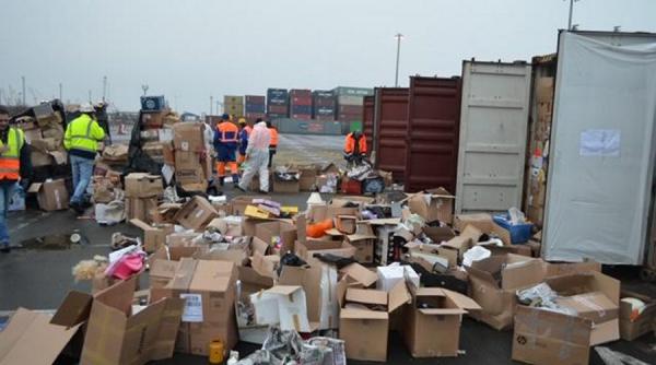 traficul cu deseuri scapat de sub control pentru 17 euro tona devenim tomberonul europei