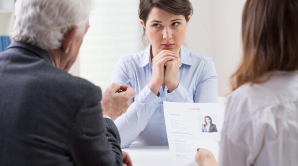 sfatul zilei limbajul corpului la o intalnire de afaceri