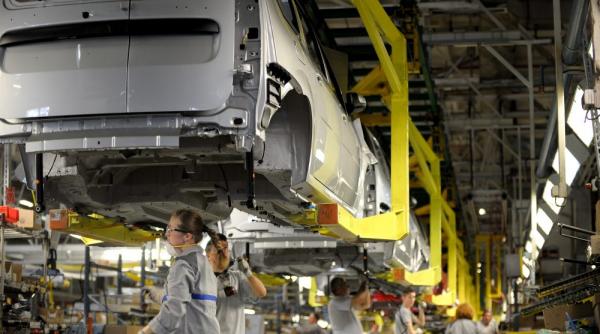 topul harniciei condus de dacia si ford