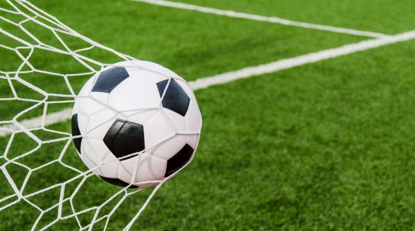 e oficial meciurile de fotbal vor fi fara spectatori