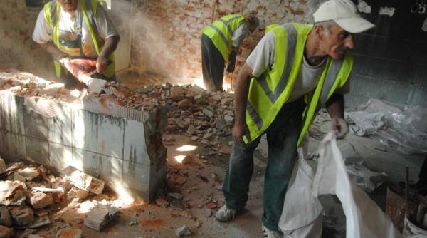 criza covid 21 de medicamente propuse economiei