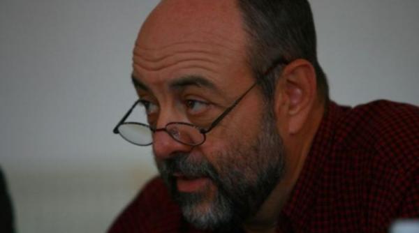 traim o lipsa de dialog lumea e divizata si manipulata