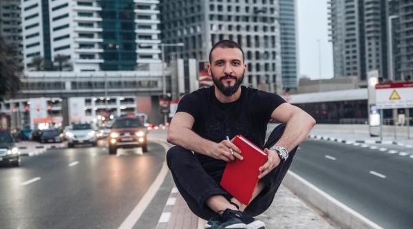 antreprenorul stefan mandachi pune la dispozitia cadrelor medicale si voluntarilor in lupta cu covid 19 un hotel de patru stele