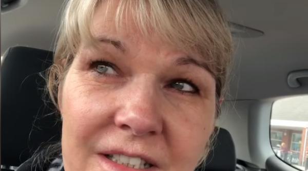 o asistenta de terapie intensiva le cere oamenilor sa nu mai cumpere excesiv dupa ce nu a reusit sa mai gaseasca alimente de baza