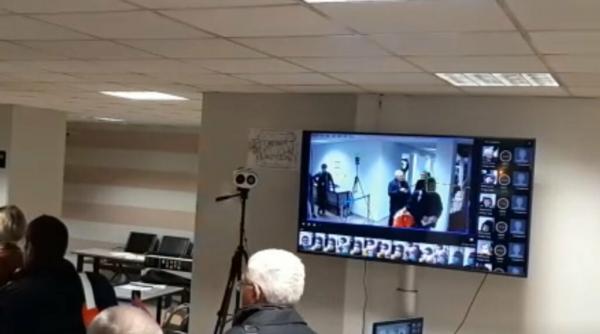 prima afacere a pandemiei miroase a servicii secrete