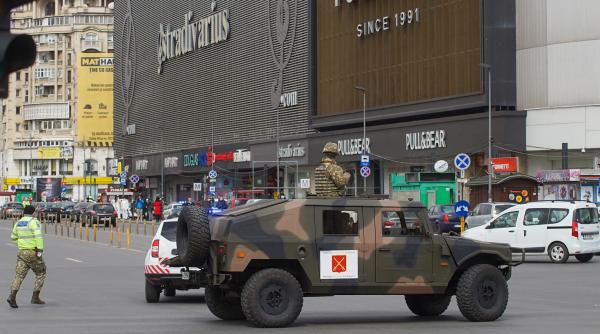 galerie foto cum arata bucurestiul in prima zi de carantina generala armata a scos pe strazile capitalei mai multe vehicule militare
