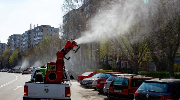 vela dezinfectant la intrarea in blocuri si spatii de cazare pentru medici