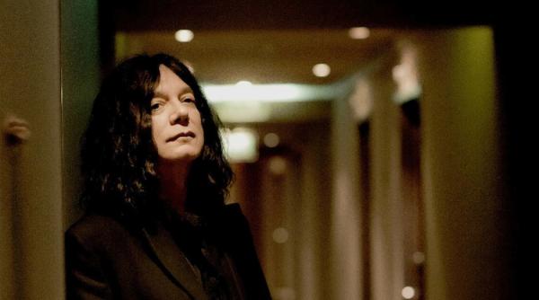 compozitorul melodiei i love rock n roll a murit din cauza infectiei cu coronavirus