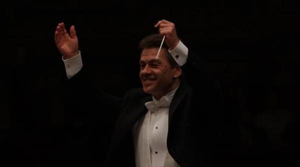 dirijorul christian badea si pianistul daniel ciobanu deschid pe 2 aprilie 2020 stagiunea online a filarmonicii george enescu