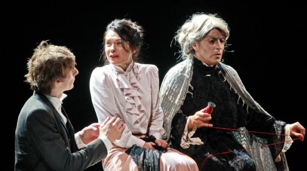 incepem luna aprilie cu o noua intalnire la voi acasa si continuam