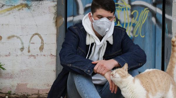 studiu pierderea gustului si a mirosului sunt printre simptomele cheie ale covid 19