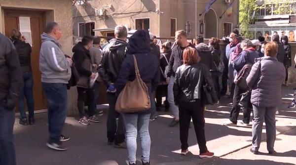 coada la dsp bucuresti pentru eliberarea de adeverinte pentru iesirea din izolare