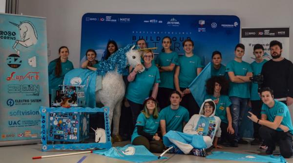 baia mare elevii roboticieni fac viziere pentru medici