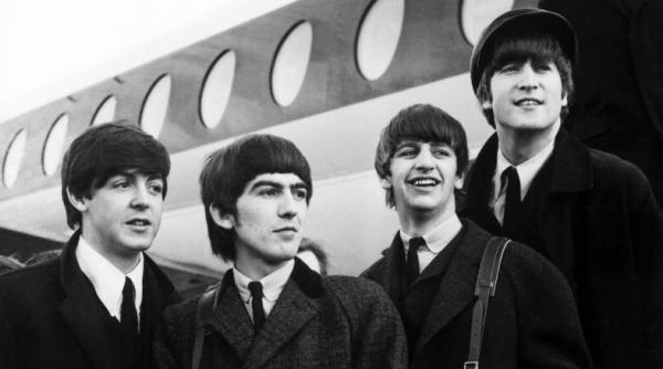 manuscrisul hitului hey jude al legendarei formatii the beatles vandut pentru o suma exorbitanta