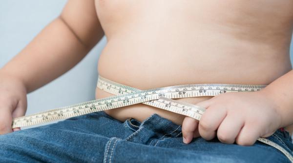 izolarea creste dorinta de a ciuguli cate ceva din cratite