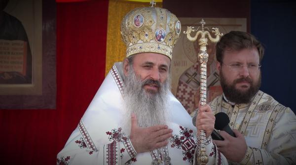 ips teofan vrea lumea la biserica de paste