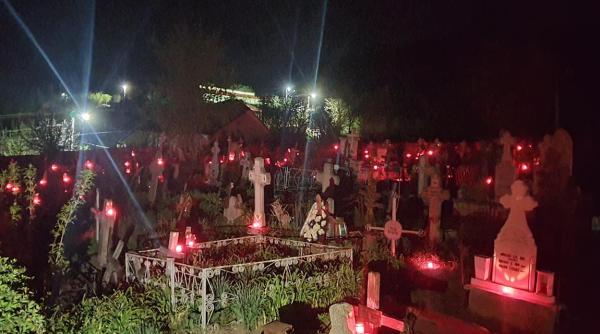 galati candele la morminte in noaptea de inviere