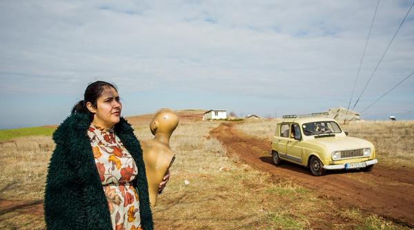 dumnezeu exista si numele lui e petrunija este de astazi disponibil online pe vod