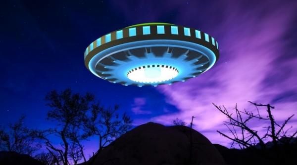 pentagonul recunoaste oficial trei inregistrari video in care apar ozn uri