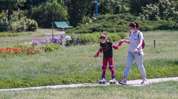 masti gratis pentru elevi