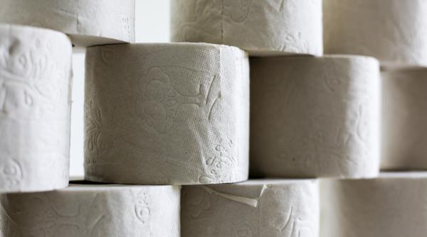 medicamentele hartia si mancarea vedetele industriei in pandemie