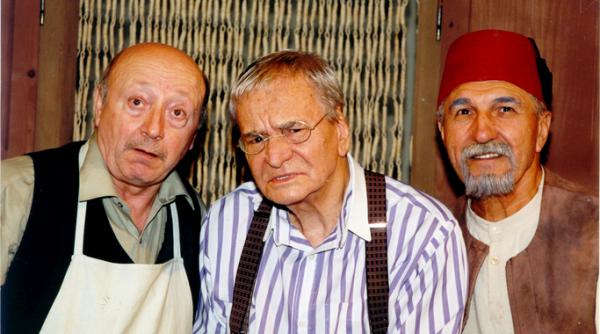 la tnb on line programul saptamanii 18 24 mai include o conferinta cu andrei serban si un spectacol memorabil take ianke si cadir