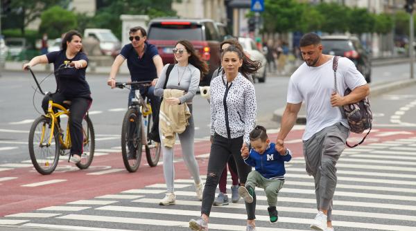 strazi din capitala transformate incepand de vineri in zone de promenada in fiecare weekend