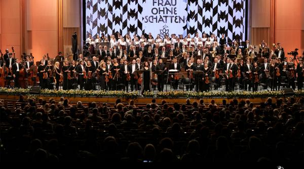 festivalul enescu online luna a 3 a program artistic nominalizat la international opera awards si o recunoastere a curajului si competentei artistilor care ne inspira sa trecem prin pandemie