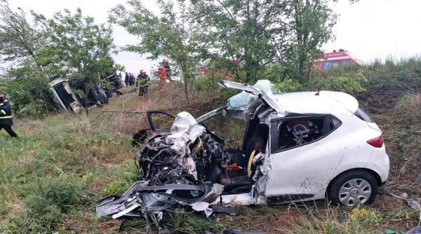 tragedie in galati mama tata si bebelusul de un an morti intr un accident