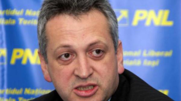 florin roman mesaj catre psd cand grindeanu sau tudose au fost surprinsi la fumat in parlament sau la guvern nu am facut din tantar armasar