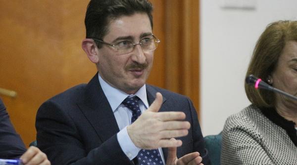 stop firmele mari le abuzeaza pe cele mici