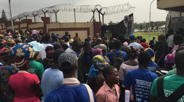 proteste in nigeria impotriva violentei sexuale mai multe agresiuni au zguduit tara