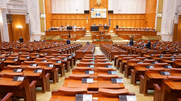 senatul a respins proiectul privind impozitarea pensiilor speciale cu 90