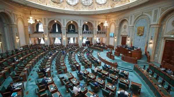 senatul interzice identitatea de gen in scoli